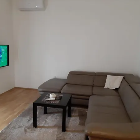 Apartman Podgorica Daire Podgoriçe